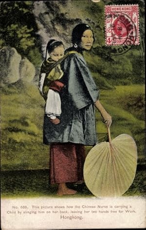 Ansichtskarte / Postkarte Chinese Nurse in carrying a Child by slinging him on her back, Chinesis...