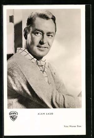 Bild des Verkufers fr Ansichtskarte Schauspieler Alan Ladd, der Blick zur Seite gerichtet, im Film Wolkenstrmer zum Verkauf von Bartko-Reher