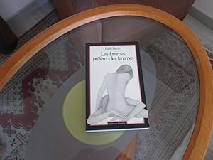 Seller image for Les femmes prfrent les femmes for sale by Librairie FAUGUET