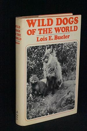 Immagine del venditore per Wild Dogs of the World venduto da Books by White/Walnut Valley Books