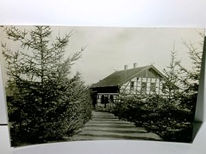 Unbekanntes Haus. Poststempel Damsdorf in Schleswig - Holstein. Alte Ansichtskarte s/w, gel. 1932...