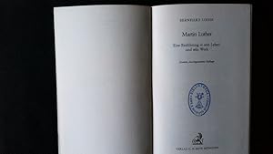 Bild des Verkufers fr Martin Luther. Eine Einfhrung in sein Leben und sein Werk. zum Verkauf von Antiquariat Bookfarm