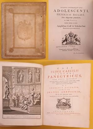 Bild des Verkufers fr Caji Plinii Caecilii Secundi Panegyricus, cum notis integris Francisci Jureti, Joannis Livineji, Justi Lipsii, Petri Fabri, Conradi Rittershusii, Jani Gruteri, Christiani Gotlibi Schwarzii, et selectis aliorum, curante Joanne Arntzenio, qui & suas adnotationes adjecit. Accedit Joannis Masson Vita Plinii, editio tertia auctior. zum Verkauf von Frans Melk Antiquariaat