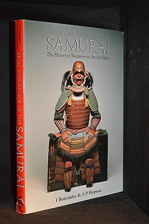 Immagine del venditore per Arms & Armour of the Samurai; The History of Weaponry in Ancient Japan venduto da Burton Lysecki Books, ABAC/ILAB