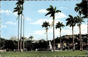 Image du vendeur pour Ansichtskarte / Postkarte Fort de France Martinique, La Place de la Savane mis en vente par akpool GmbH