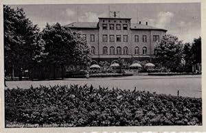 Bild des Verkufers fr Haus der NSDAP. Ansichtskarte in Photodruck. Rckseite in Kurzschrift beschrieben, abgestempelt Naumburg 08.11.1941. zum Verkauf von Antiquariat Heinz Tessin