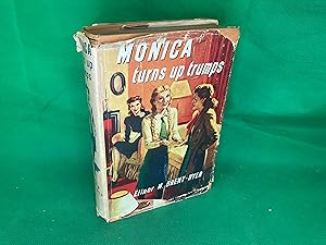 Imagen del vendedor de Monica Turns Up Trumps Elinor M Brent-Dyer 1952 2nd Impression DJ a la venta por Eurobooks Ltd