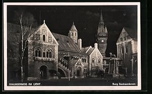 Bild des Verkufers fr Ansichtskarte Braunschweig, Burg Dankwarderode im Licht bei Nacht zum Verkauf von Bartko-Reher