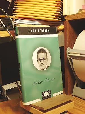Imagen del vendedor de James Joyce: A Penguin Life a la venta por Henniker Book Farm and Gifts
