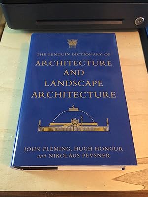 Immagine del venditore per The Penguin Dictionary of Architecture and Landscape Architecture venduto da Dreadnought Books