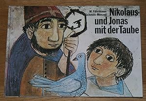Nikolaus und Jonas mit der Taube.