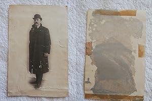 ANTIGUA FOTOGRAFÍA / OLD PICTURE : Hombre con bombín, bigote y gabán. 1880.