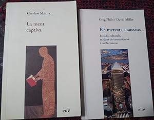 Immagine del venditore per LA MENT CAPTIVA + ELS MERCATS ASSASSINS Estudis culturals, mitjans de comunicaci i conformisme venduto da Libros Dickens