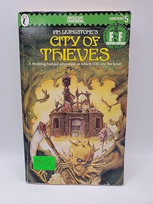 Imagen del vendedor de City of Thieves: Fighting Fantasy Gamebook 5 a la venta por Bay Used Books