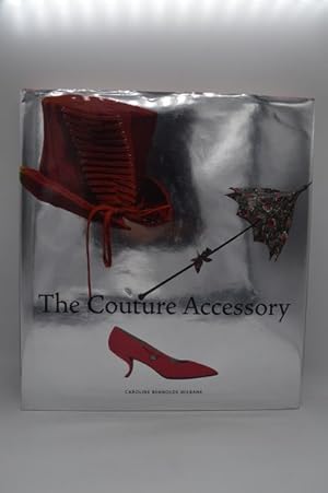 Bild des Verkufers fr The Couture Accessory zum Verkauf von Lavendier Books