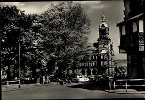 Bild des Verkufers fr Ansichtskarte / Postkarte Falkenstein im Vogtland, Rathaus, Fahrzeuge, Turm zum Verkauf von akpool GmbH