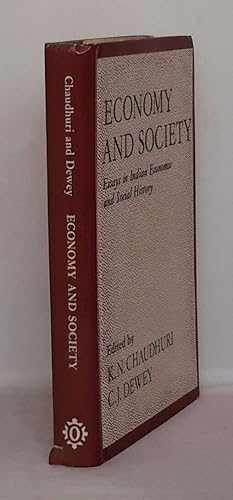 Immagine del venditore per Economy and Society. Essays in Indian Economic and Social History. venduto da Addyman Books