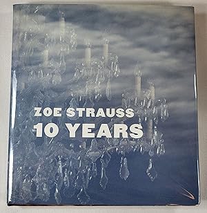 Image du vendeur pour Zoe Strauss: 10 Years mis en vente par Resource Books, LLC