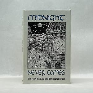 Seller image for MIDNIGHT NEVER COMES for sale by Atlanta Vintage Books