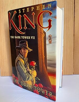 Image du vendeur pour The Dark Tower (The Dark Tower, Book 7) (First Edition) mis en vente par Dan Pope Books