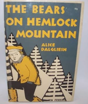 Bild des Verkufers fr The Bears on Hemlock Mountain zum Verkauf von Easy Chair Books