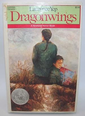 Imagen del vendedor de Dragonwings a la venta por Easy Chair Books