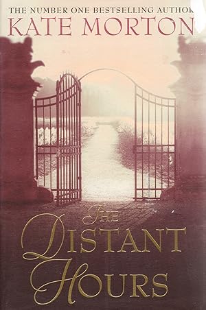 Imagen del vendedor de The Distant Hours : a la venta por Sapphire Books