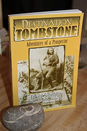 Immagine del venditore per Destination Tombstone venduto da Wagon Tongue Books