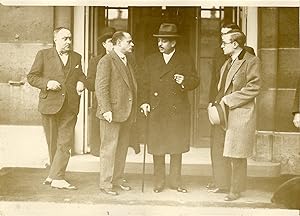 "Mr Pierre LAVAL à son départ du Quai d'Orsay le 12 Janvier 1932" Photo de presse originale G. DE...