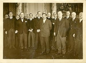 "Pierre LAVAL et Mr VON HOESCH accompagnés par Mr GIGNOUX et Mr TRENDELENBOURG 1931" Photo de pre...