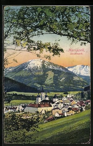 Ansichtskarte Mariazell, Ortsansicht aus der Vogelschau mit Bergen