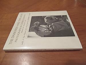 Bild des Verkufers fr The Darkness And The Light: Photographs By Doris Ulmann. With A New Heaven And A New Earth By Robert Coles zum Verkauf von Arroyo Seco Books, Pasadena, Member IOBA