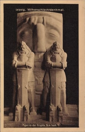 Bild des Verkufers fr Ansichtskarte / Postkarte Leipzig in Sachsen, Vlkerschlachtdenkmal, Figur in der Krypta zum Verkauf von akpool GmbH