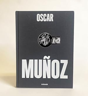 Imagen del vendedor de Oscar Muoz: Invisibilia a la venta por Exquisite Corpse Booksellers