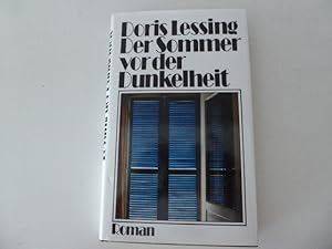 Bild des Verkufers fr Der Sommer vor der Dunkelheit. Roman. Hardcover mit Schutzumschlag zum Verkauf von Deichkieker Bcherkiste