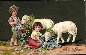 Präge Ansichtskarte / Postkarte Glückwunsch Ostern, Lämmer, Kleeblätter, Bunte Blüten