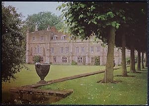 Imagen del vendedor de Romsey Hampshire Mottisfont Abbey National Trust Postcard a la venta por Postcard Anoraks