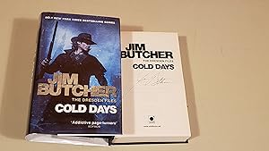 Immagine del venditore per Cold Days: Signed venduto da SkylarkerBooks