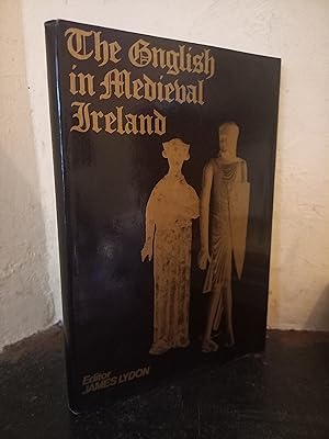 Immagine del venditore per The English in Medieval Ireland venduto da Temple Bar Bookshop