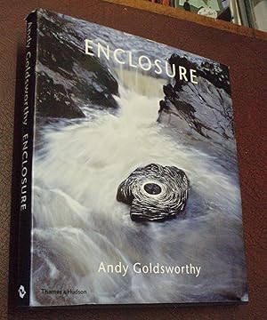 Imagen del vendedor de Enclosure a la venta por Chapter House Books (Member of the PBFA)