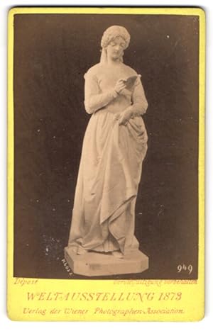 Bild des Verkufers fr Fotografie Wiener Photographen Association, Wien, Weltausstellung 1873, Statue lesende Frau zum Verkauf von Bartko-Reher