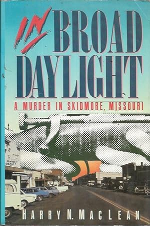 Immagine del venditore per In Broad Daylight venduto da Bookfeathers, LLC