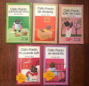 5 Brown Bear books in Spanish: Osito Pardo se divierte; Osito Pardo se levanta; Osito Pardo a la ...