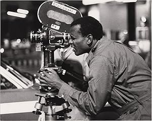 Seller image for Hanky Panky (Original photograph of Sidney Poitier on the set of the 1982 film) for sale by Royal Books, Inc., ABAA