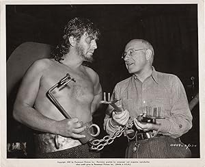 Bild des Verkufers fr Samson and Delilah (Original photograph of Cecil B. DeMille and Victor Mature on the set of the 1949 film) zum Verkauf von Royal Books, Inc., ABAA