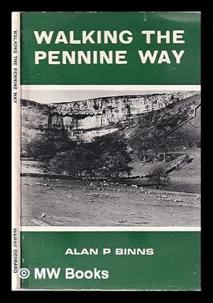 Imagen del vendedor de Walking the Pennine Way a la venta por MW Books Ltd.