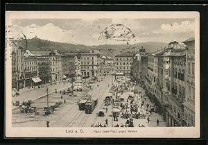 Bild des Verkufers fr Ansichtskarte Linz a. D., Franz Josef-Platz mit Denkmal und Strassenbahn gegen Westen zum Verkauf von Bartko-Reher