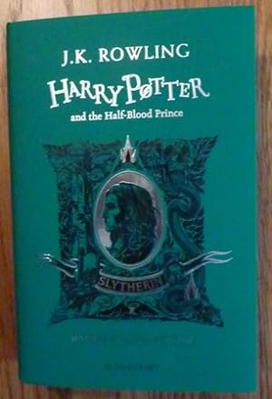 Immagine del venditore per Harry Potter and the Half-Blood Prince -Slytherin Edition (Harry Potter House Editions) venduto da Alpha 2 Omega Books BA