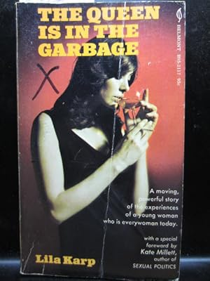 Imagen del vendedor de THE QUEEN IS IN THE GARBAGE a la venta por The Book Abyss