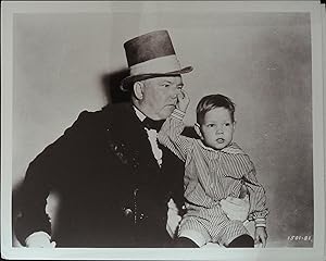 Bild des Verkufers fr Old Fashioned Way 8 X 10 Still 1934 W. C. Fields, Joe Morrison, Baby LeRoy zum Verkauf von AcornBooksNH